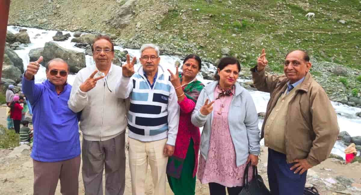 Senior Kashmir Relaxation
